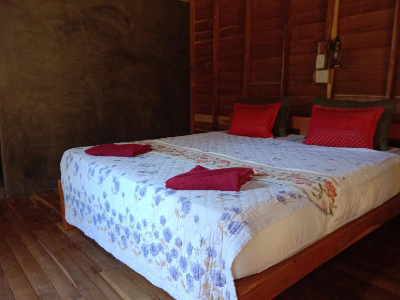 Hotel Mada Lanta Mai Keaw Ko Lanta Exteriér fotografie